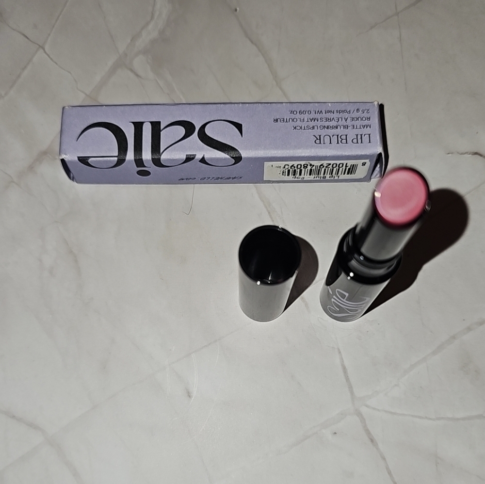SAIE - Lip Blur - Matte Blurring Lipstick - Color POP - New In Box